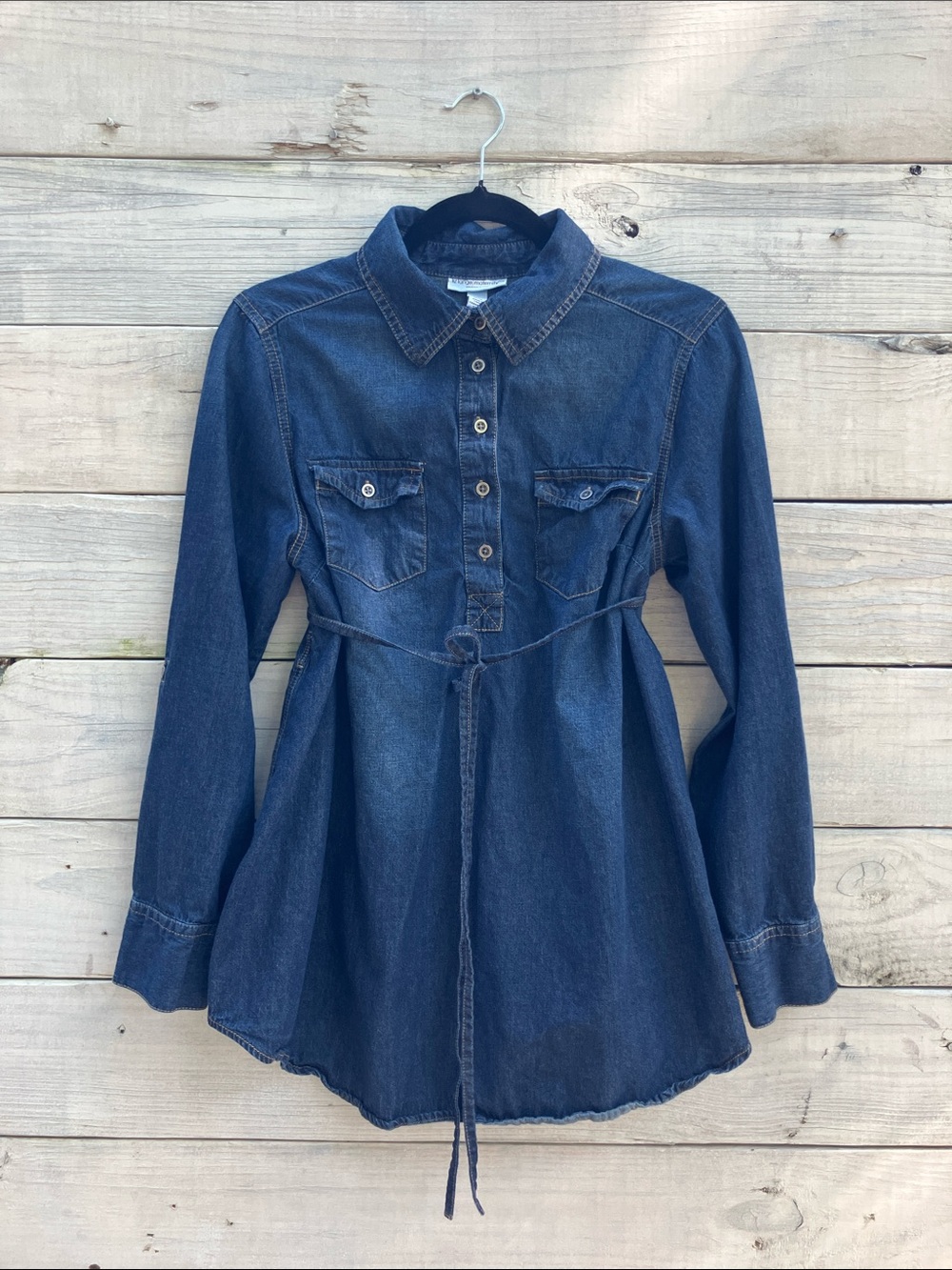Liz Lange Dark Blue Denim Maternity Top with Tie